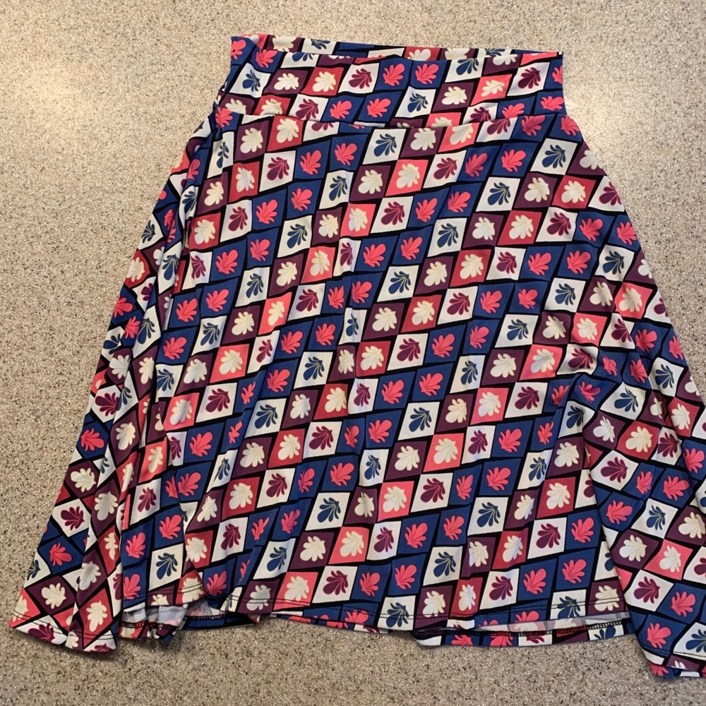 Girls LuLaRoe skirt size 14
